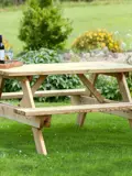 Laksaa Picnic Table